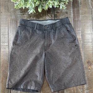 Under Armour Men’s Size 32 HeatGear Loose Golf Shorts Gray 10" Inseam Flat Front